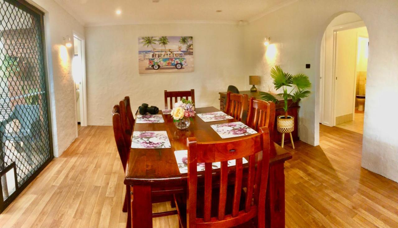 Beach House Opposite Ocean 4 Bed 2 Bathroom With Pool Geraldton Bagian luar foto